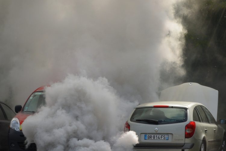 car-1411313_1920