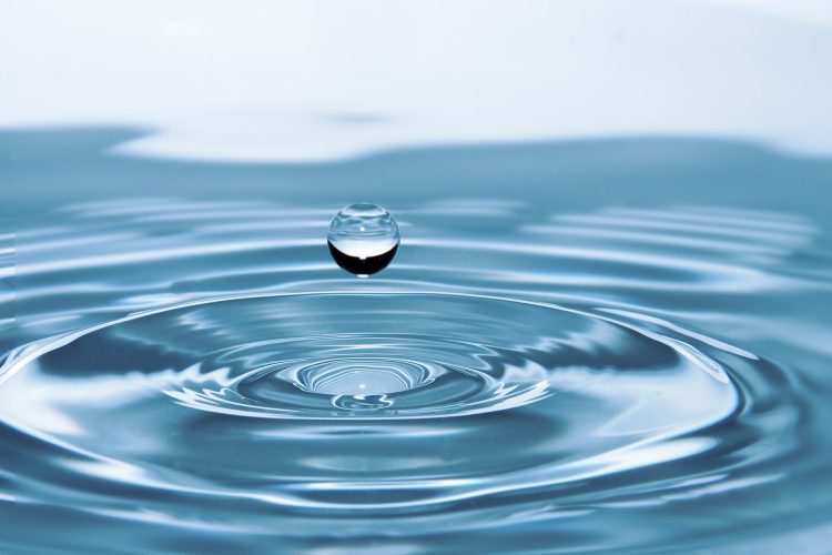 drop-of-water-g6aa65fd36_1920